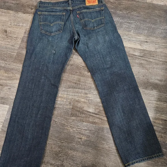 Levi's 559 Men's Dark Blue Relaxed Jeans 34x32 - Picture 3 of 4